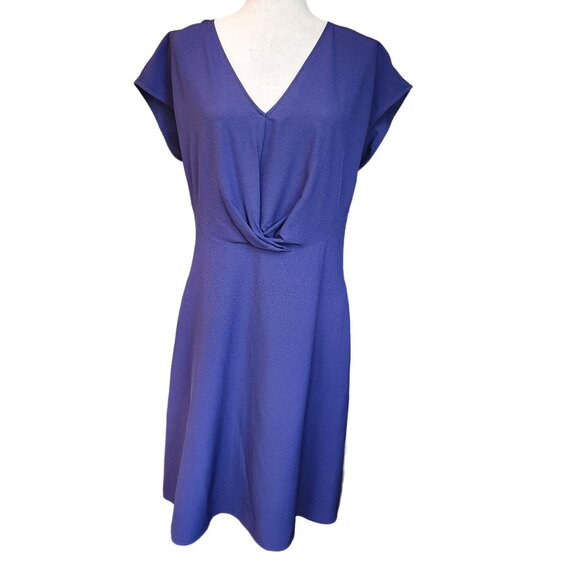 Tahari  ASL Navy Blue Dress Short Sleeve V-Neck Twist Front Fit &‎ Flare Size10 - Picture 10 of 11